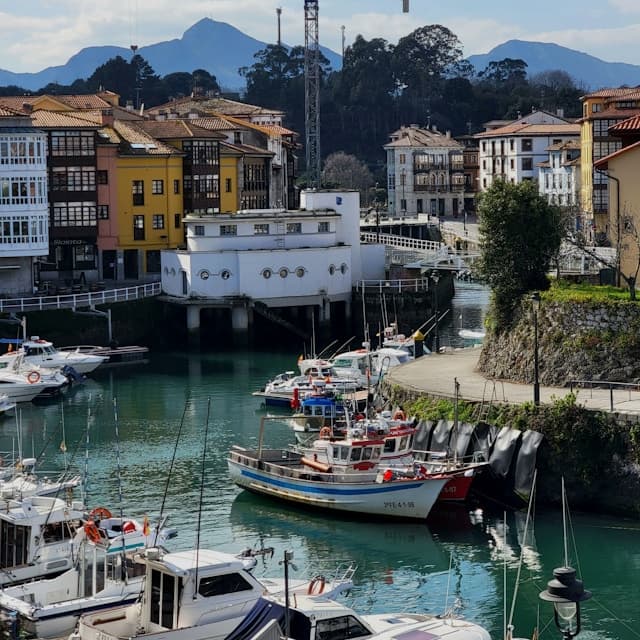 Santander → Llanes / Acantilados y pueblos marineros - foto 1