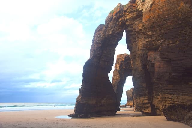 A Coruña / Playa de las Catedrales y faro romano - foto 1