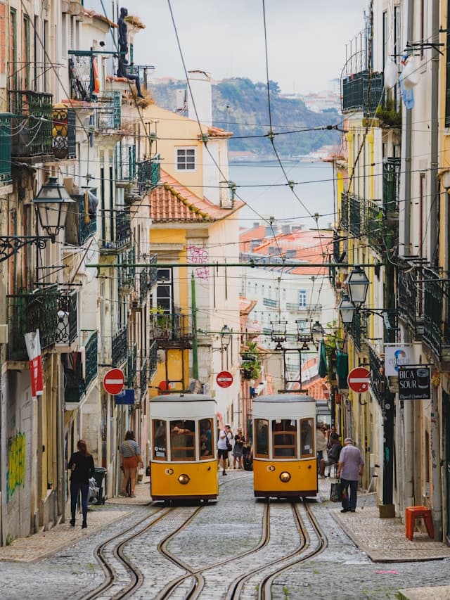 Lisboa / Alfama, Bairro Alto y pasteles de nata - foto 1